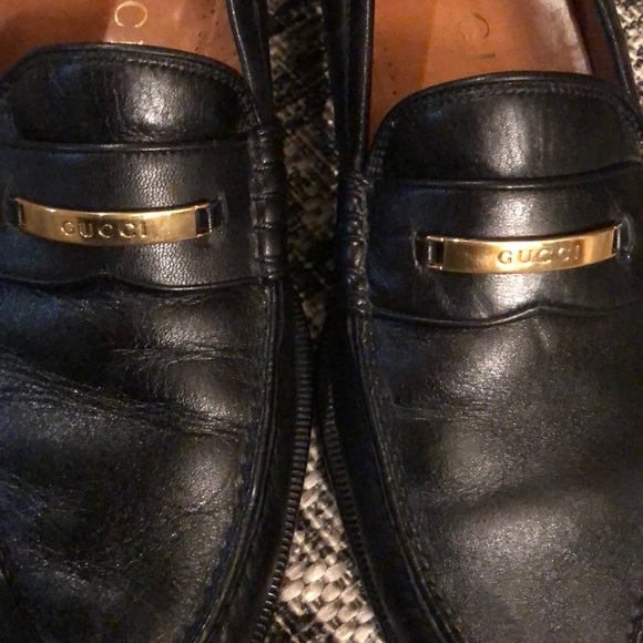 Men’s GUCCI loafer with gold hardware - Picture 3 of 7